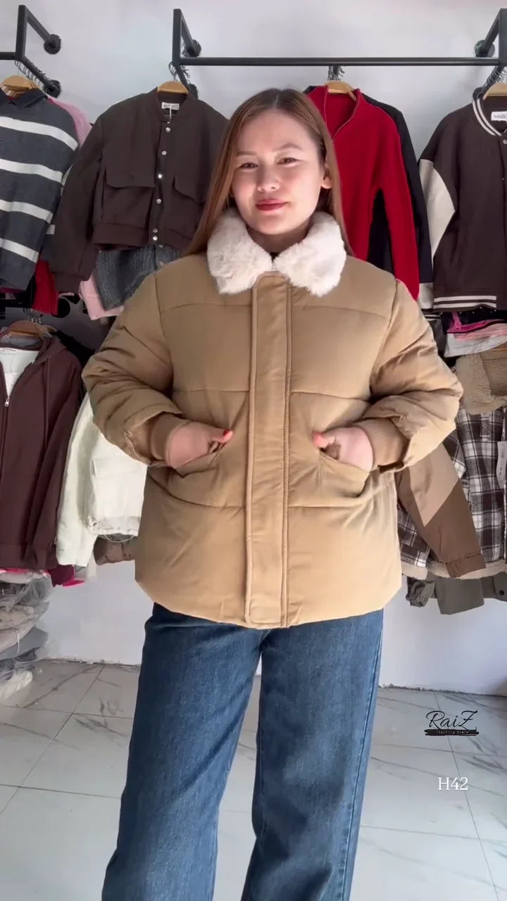 Luxurious Faux Fur Collar Quilted Puffer Jacket for Women – Warm, Stylish, and Comfortable Outerwear for Cold Winter Days