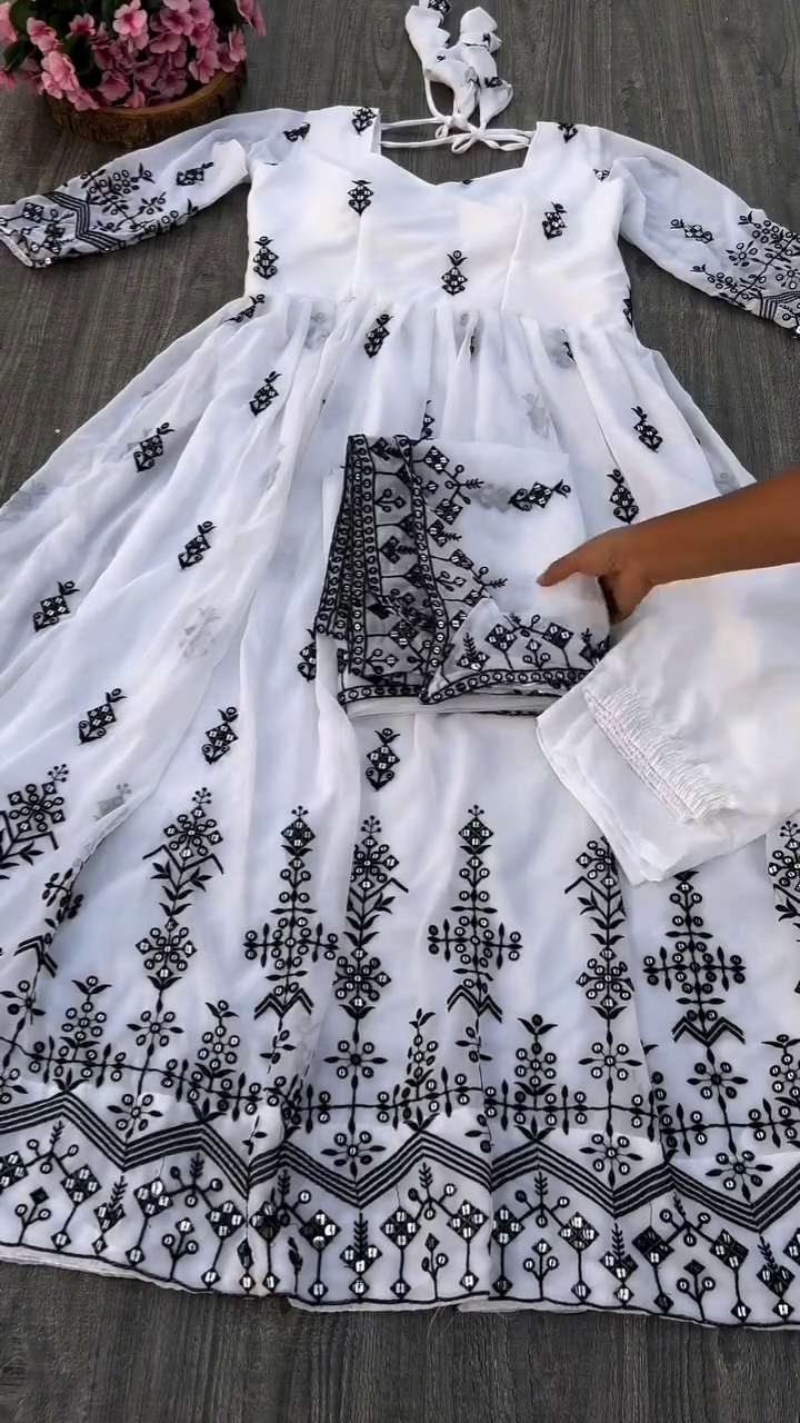White Anarkali Dress with Intricate Black Embroidery & Matching Dupatta – Perfect for Parties & Festive Occasions