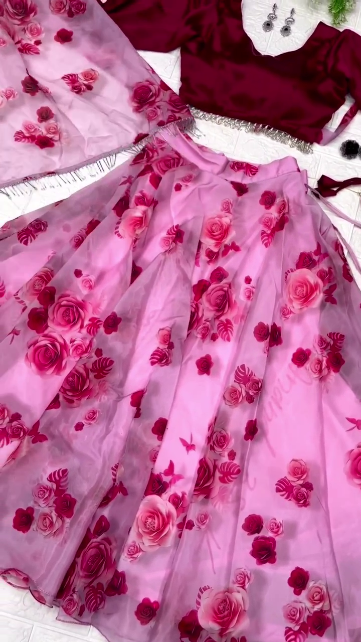 Women Floral Print Lehenga Choli Set With Dupatta