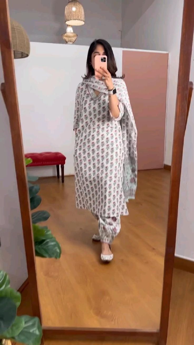 Women Printed Pure Cotton Kaftan Kurta