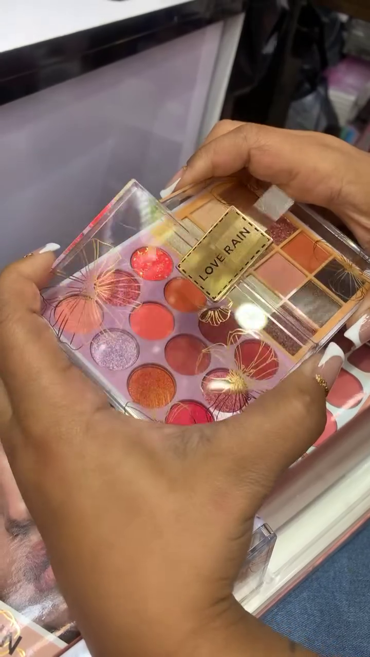 Multi-Color Professional Eyeshadow Palette with Matte, Shimmer, and Glitter Finishes Featuring Bold Warm Tones and Soft Neutrals for Versatile Day-to-Night Makeup Looks