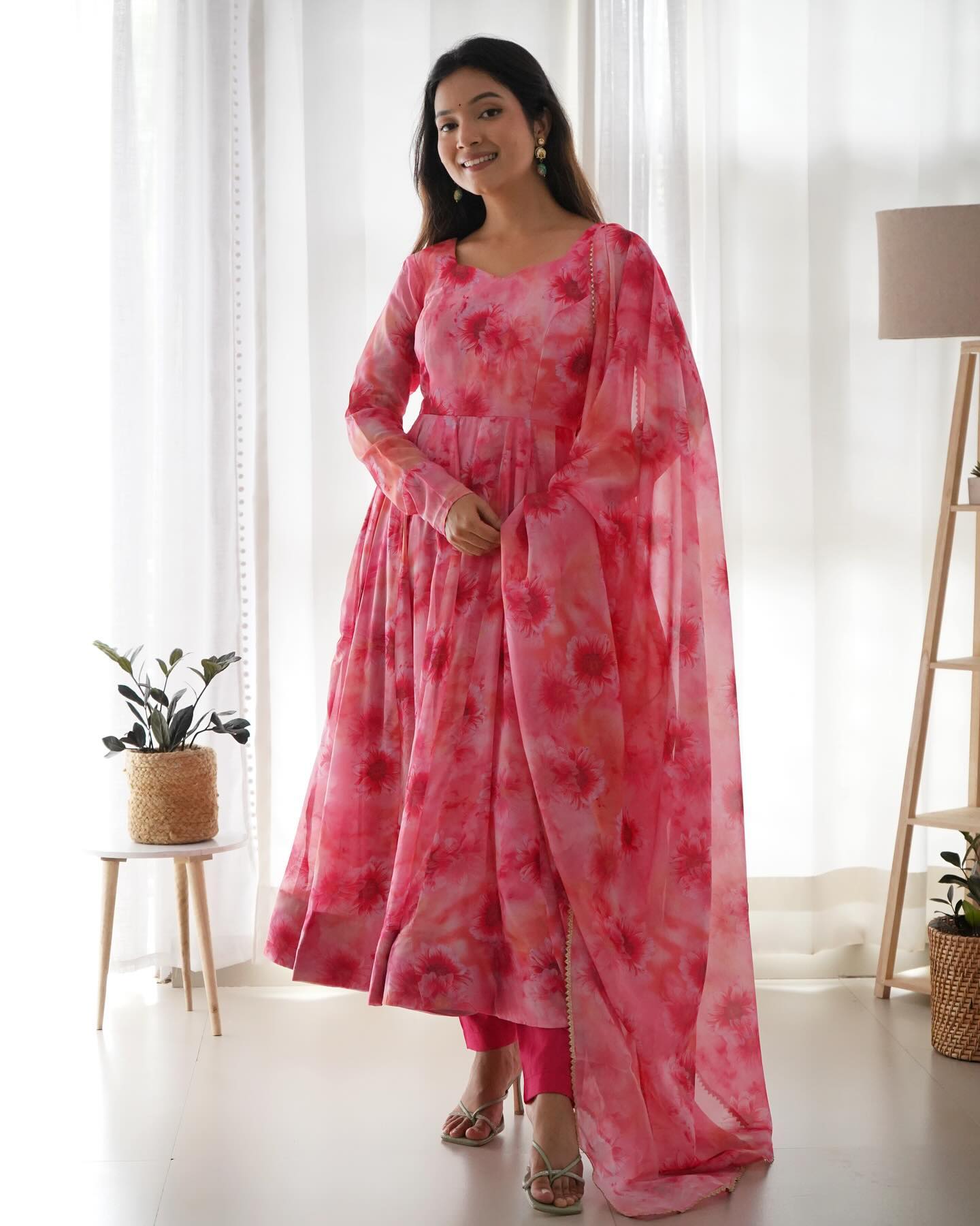 Organza Silk Reception Salwar Kameez In Pink And Majenta With Printed Work