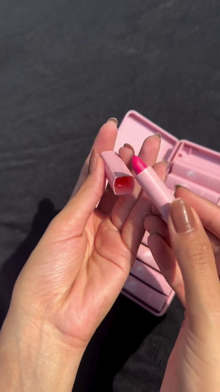 Strawberry-Themed Matte Lipstick Gift Set – 10-Piece Long-Lasting Moisturizing Lipsticks in a Cute Pink Travel Case, Lightweight and Compact for Daily Makeup, Perfect for Gifting or Personal Use