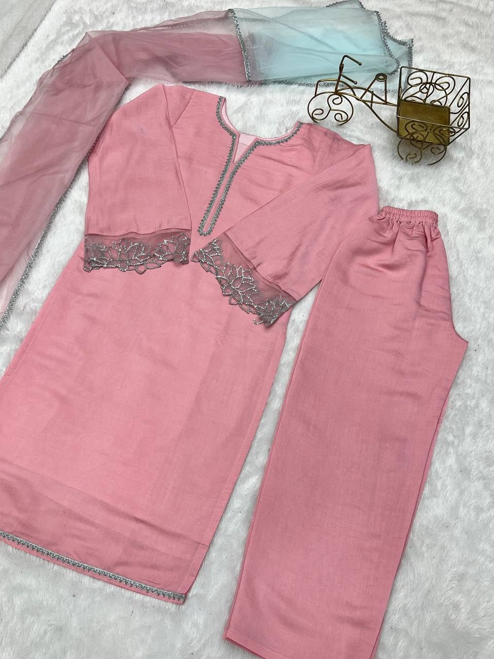 Pink Crape Silk Salwar Suit With Pant And Dupatta