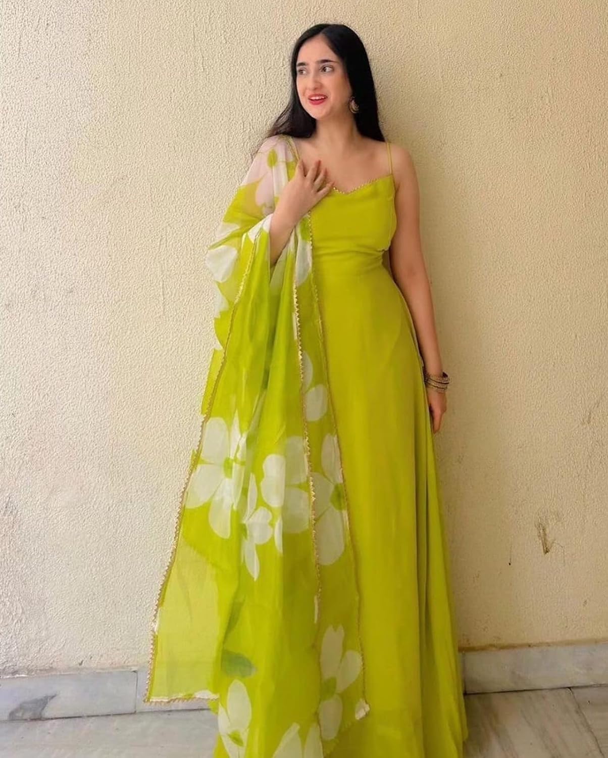 Women's Printed Georgette Ethnic Wear Lightweight Sweetheart Neck Sleevesless Gown with Dupatta