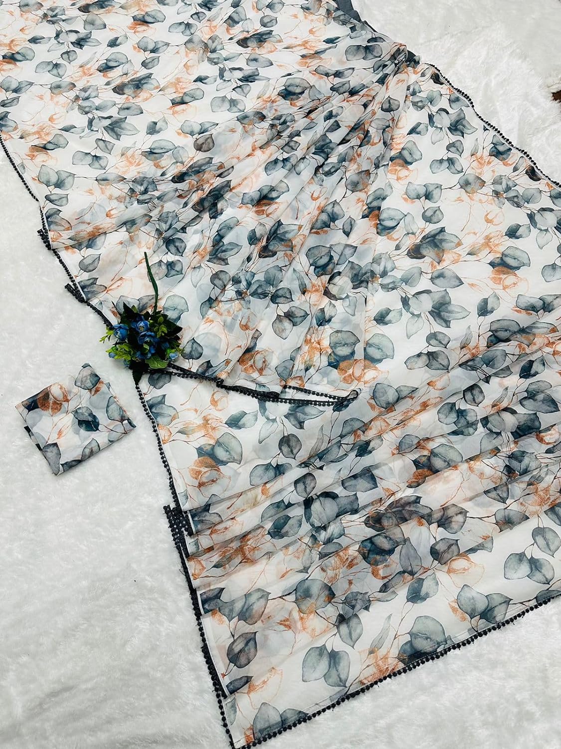 Saree For Women's And Girls Georgette With Digital Prints & Fancy Lece Work White Color Ready To Wear Saree