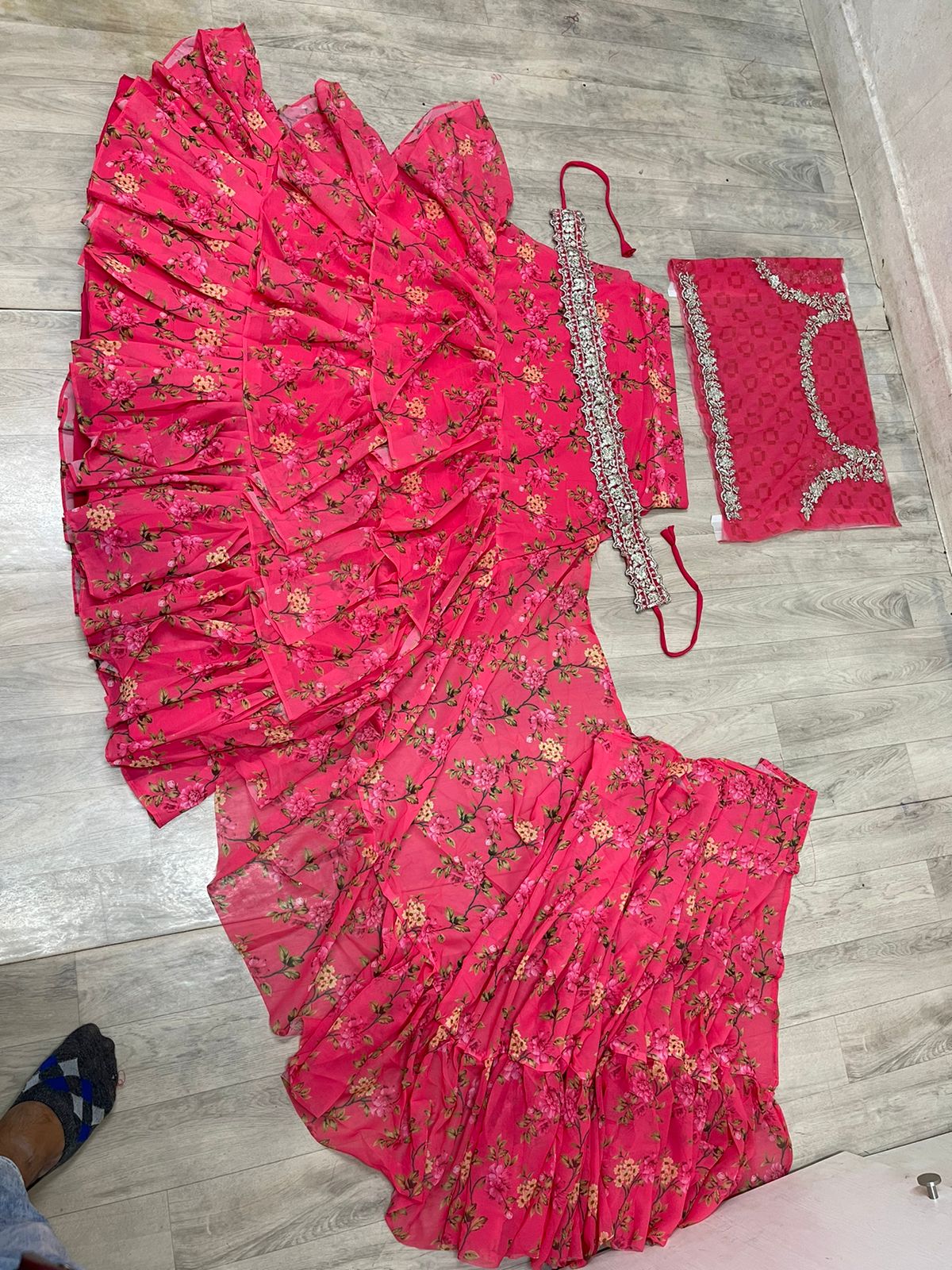 Magenta colore Bollywood Style Designer Saree Party Wear Saree Embroidery Work Ruffle Saree Wedding wear saree