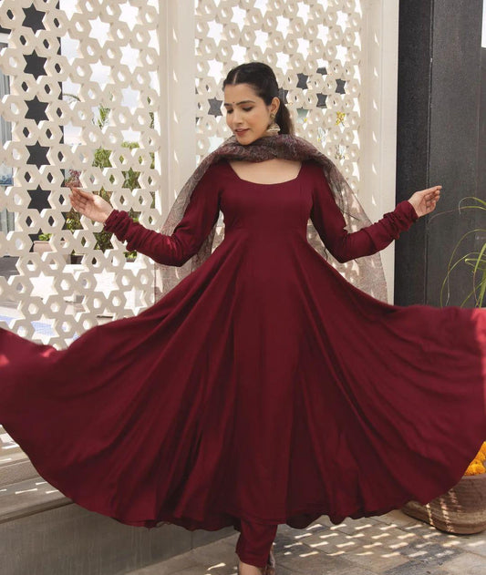 Letest New Plan Gown With Digital Print Dupatta