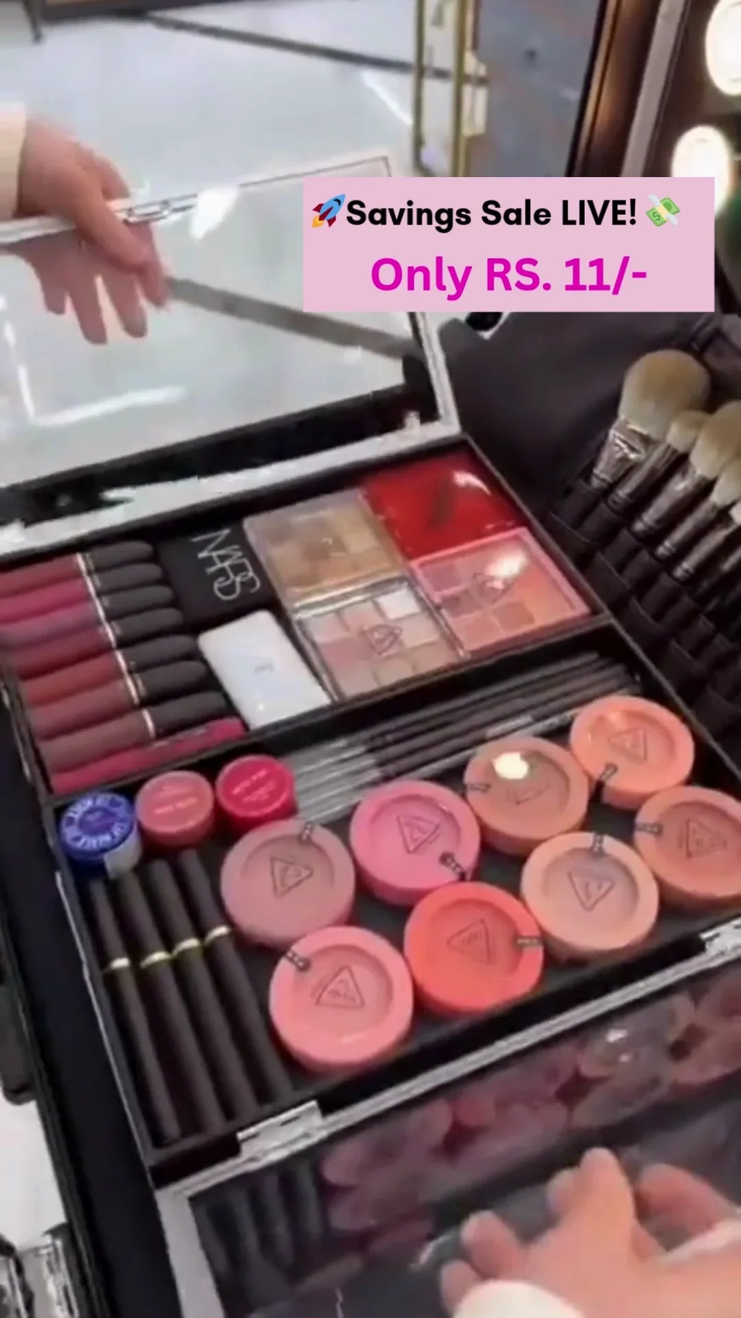 Travel-Friendly Mini Makeup Kit with Compact Essentials