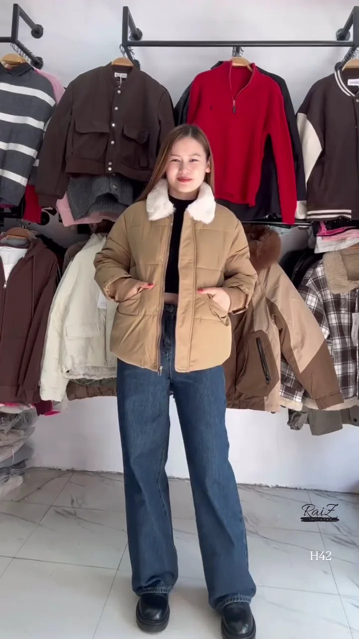 Luxurious Faux Fur Collar Quilted Puffer Jacket for Women – Warm, Stylish, and Comfortable Outerwear for Cold Winter Days