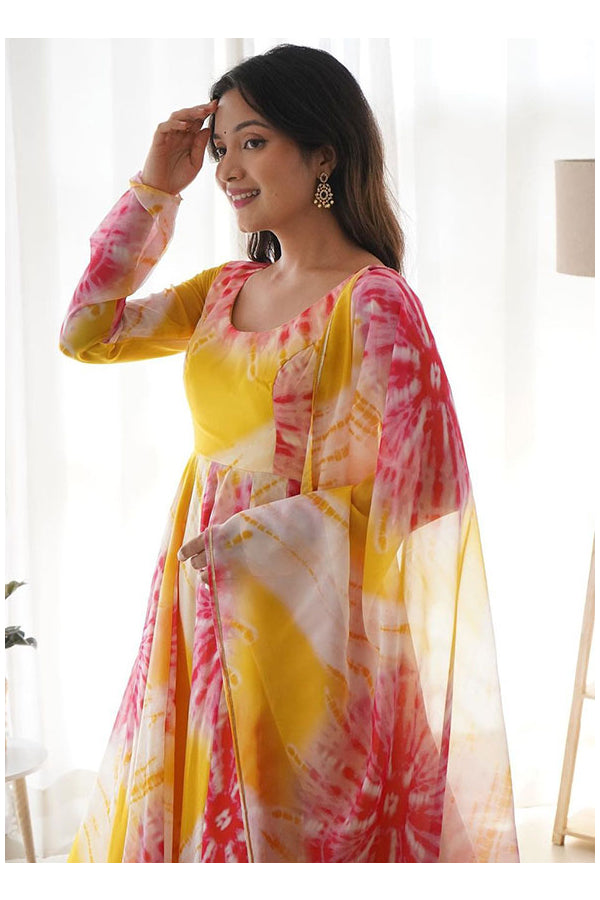 Women Georgette Gown Dupatta Set