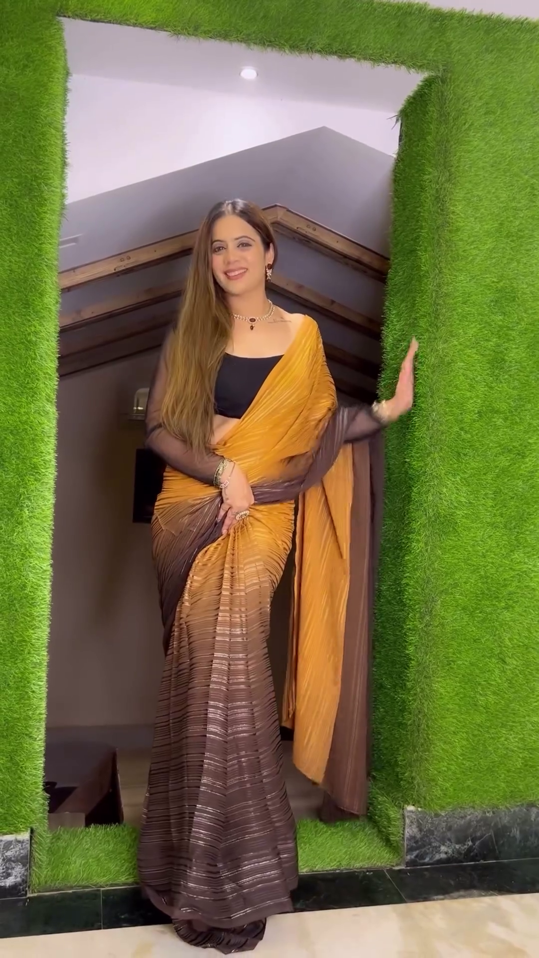 Buy Metal Belt Chiffon Padding Ready To Wear Saree Online