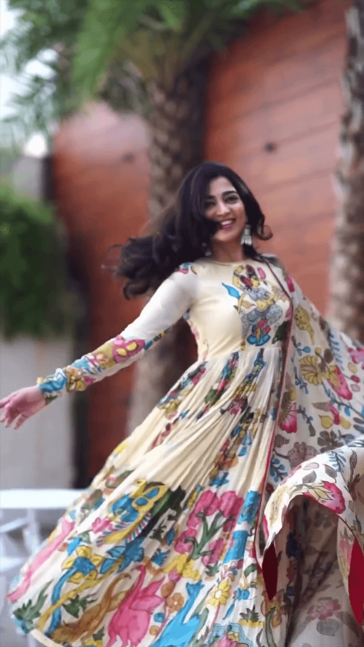 NEW PARTY WEAR LOOK ORGANZA TABY SILK GOWN WITH DUPATTA