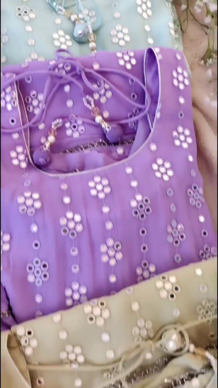 Women Mauve Zari Yoke Design Chanderi Silk Kurta with Trousers & Dupatta