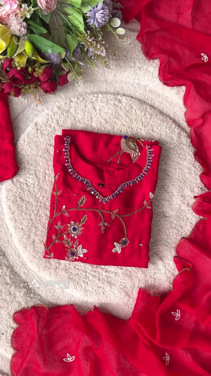 Elegant Red Embroidered Silk Kurta with Delicate Floral Threadwork and Matching Chiffon Dupatta for Women